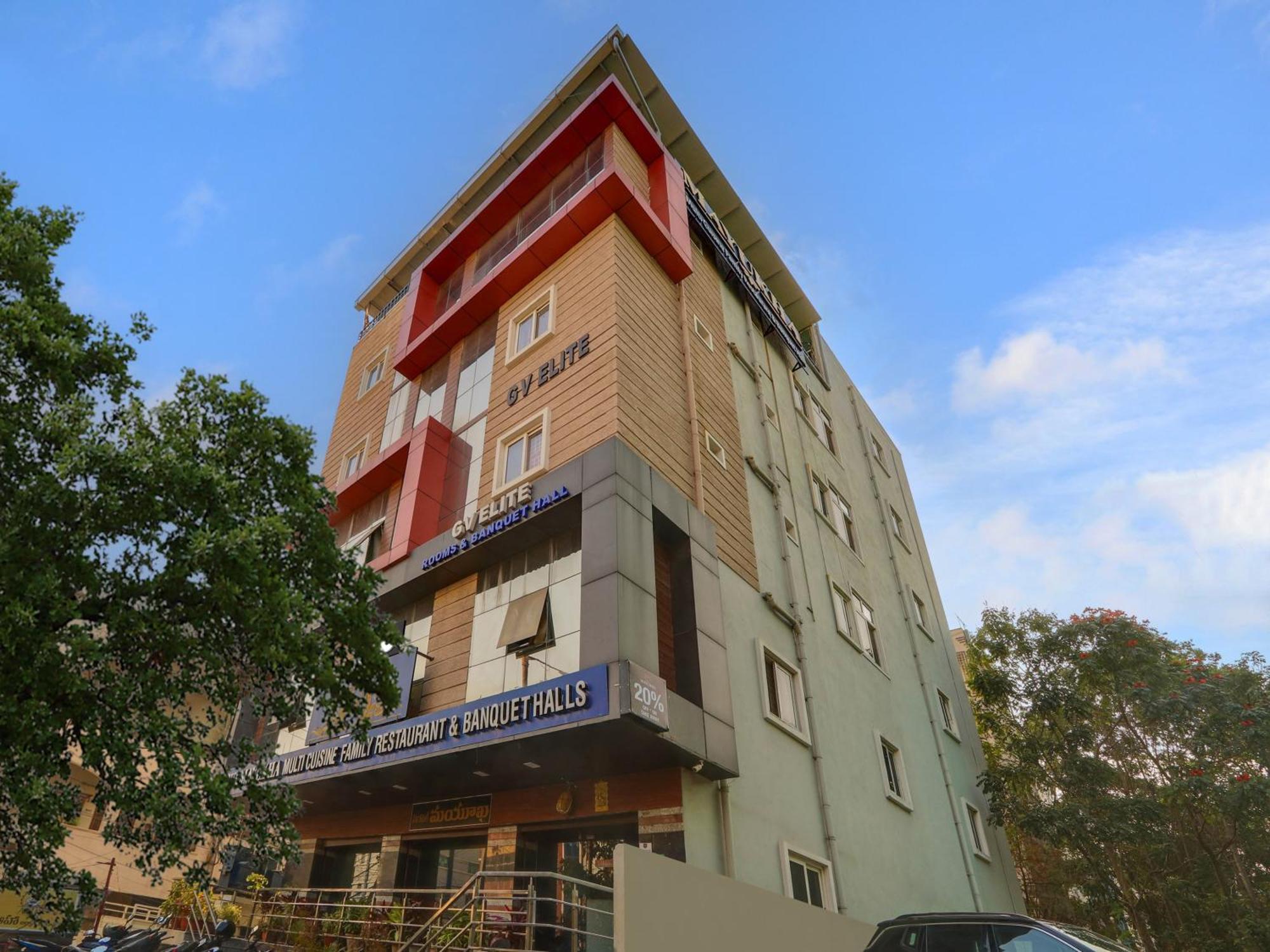 Super Townhouse Qualia Prime Hotel Near Nexus Mall Хайдарабад Экстерьер фото